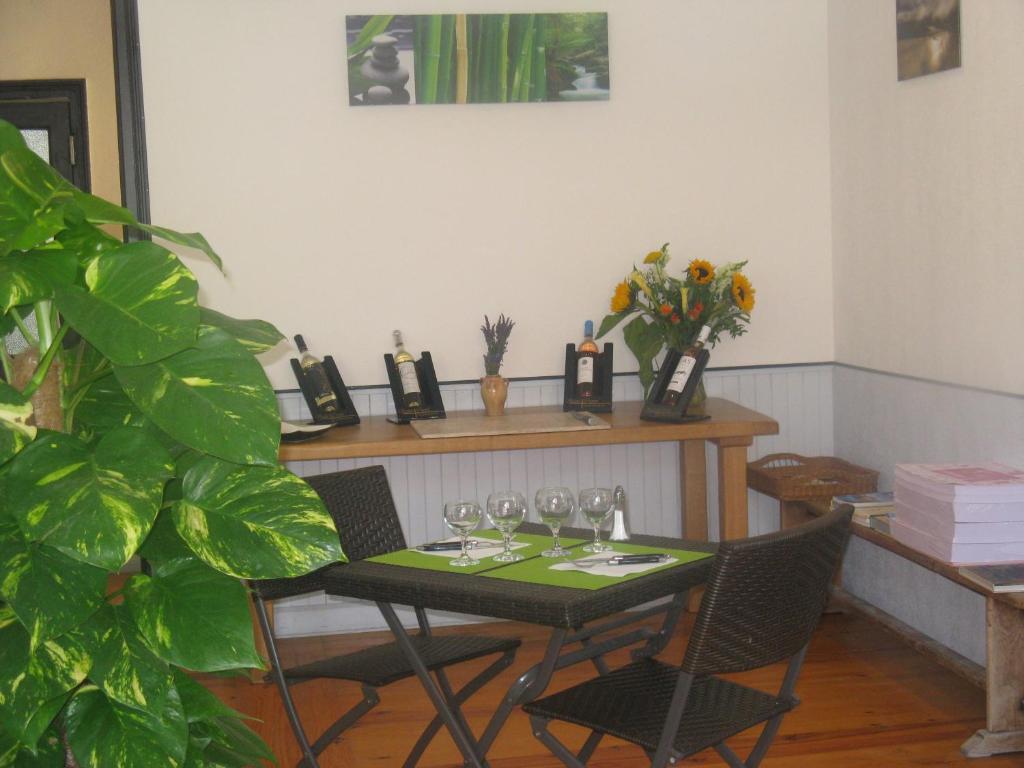 Barrême Auberge Du Marronnier מראה חיצוני תמונה